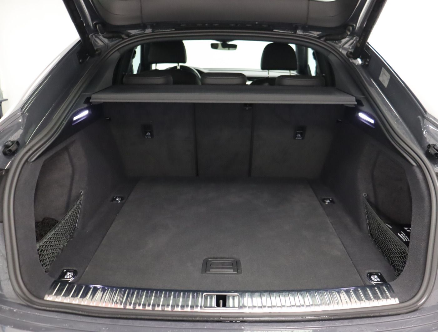 Fahrzeugabbildung Audi Q8 e-tron Sportback 55 quattro advanced |Luft