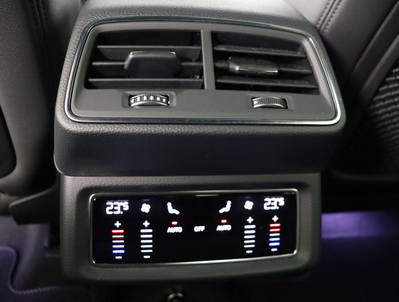 Fahrzeugabbildung Audi Q8 e-tron Sportback 55 quattro advanced |Luft
