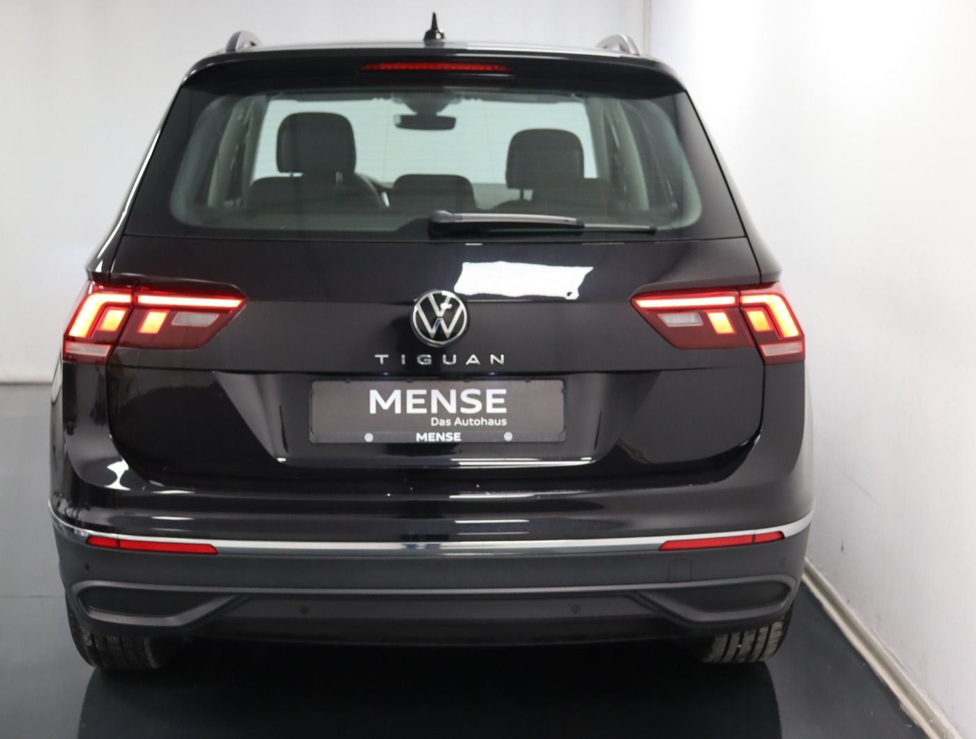 Fahrzeugabbildung Volkswagen Tiguan 1.5 TSI DSG Life |AHK|Matrix|ACC|FLA|LM