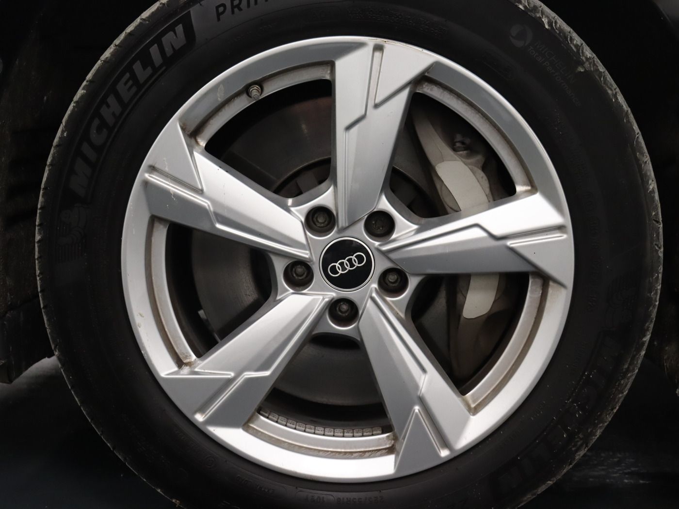Fahrzeugabbildung Audi A6 Avant 50 TFSI e quattro S tronic sport |AHK