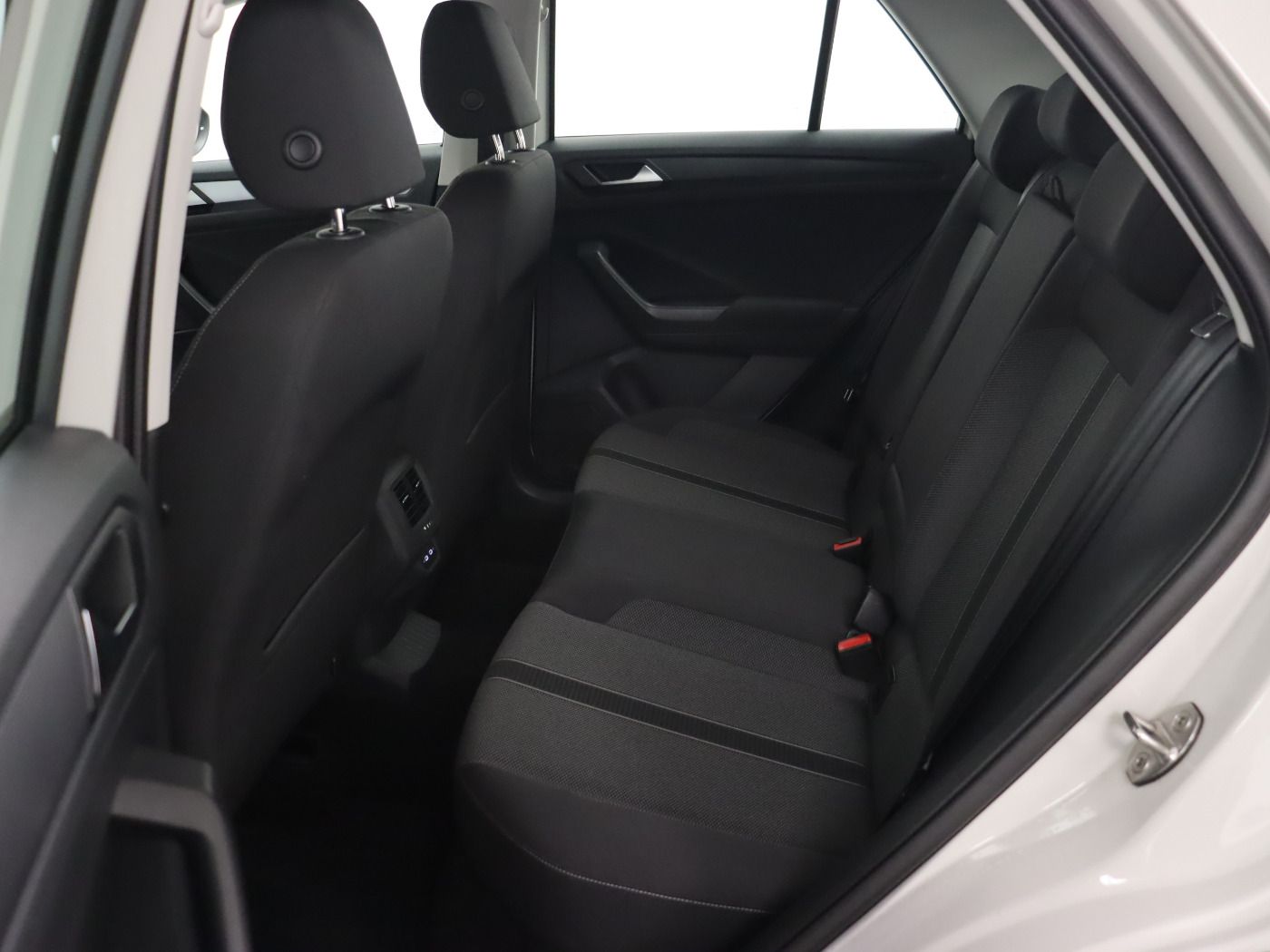 Fahrzeugabbildung Volkswagen T-Roc 2.0 TDI DSG Life |VirtualCP|CarPlay|LM|LED