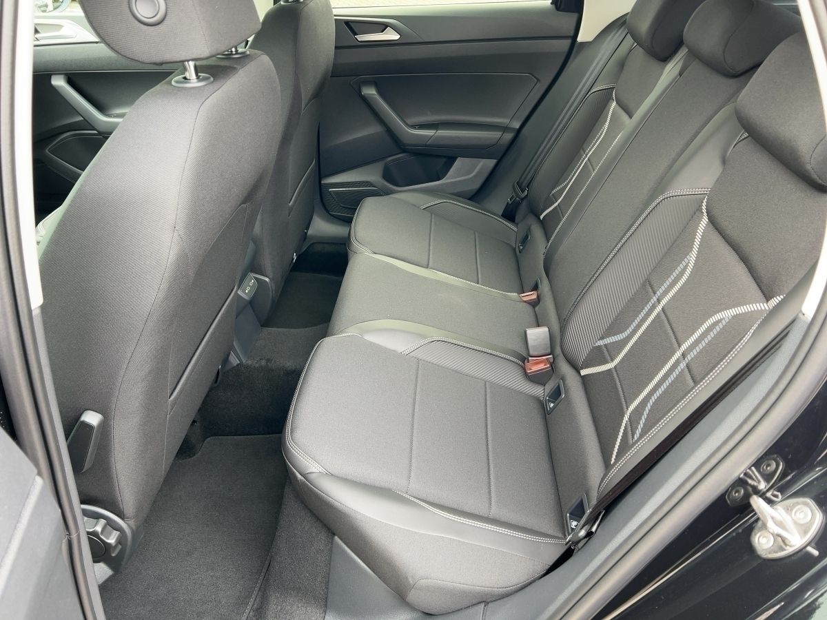 Fahrzeugabbildung Volkswagen Taigo 1.0 TSI DSG Style Navi ACC Winterräder