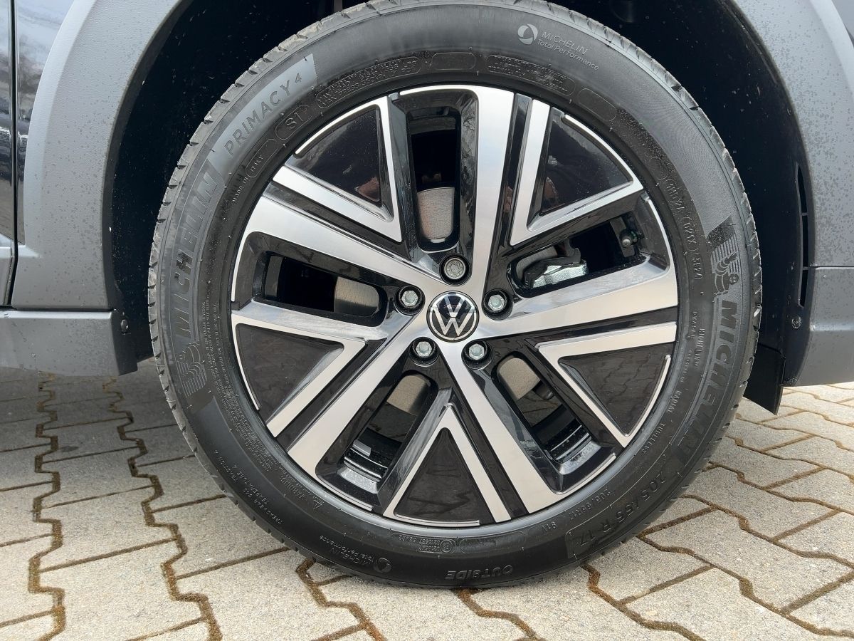 Fahrzeugabbildung Volkswagen Taigo 1.0 TSI DSG Style Navi ACC Winterräder