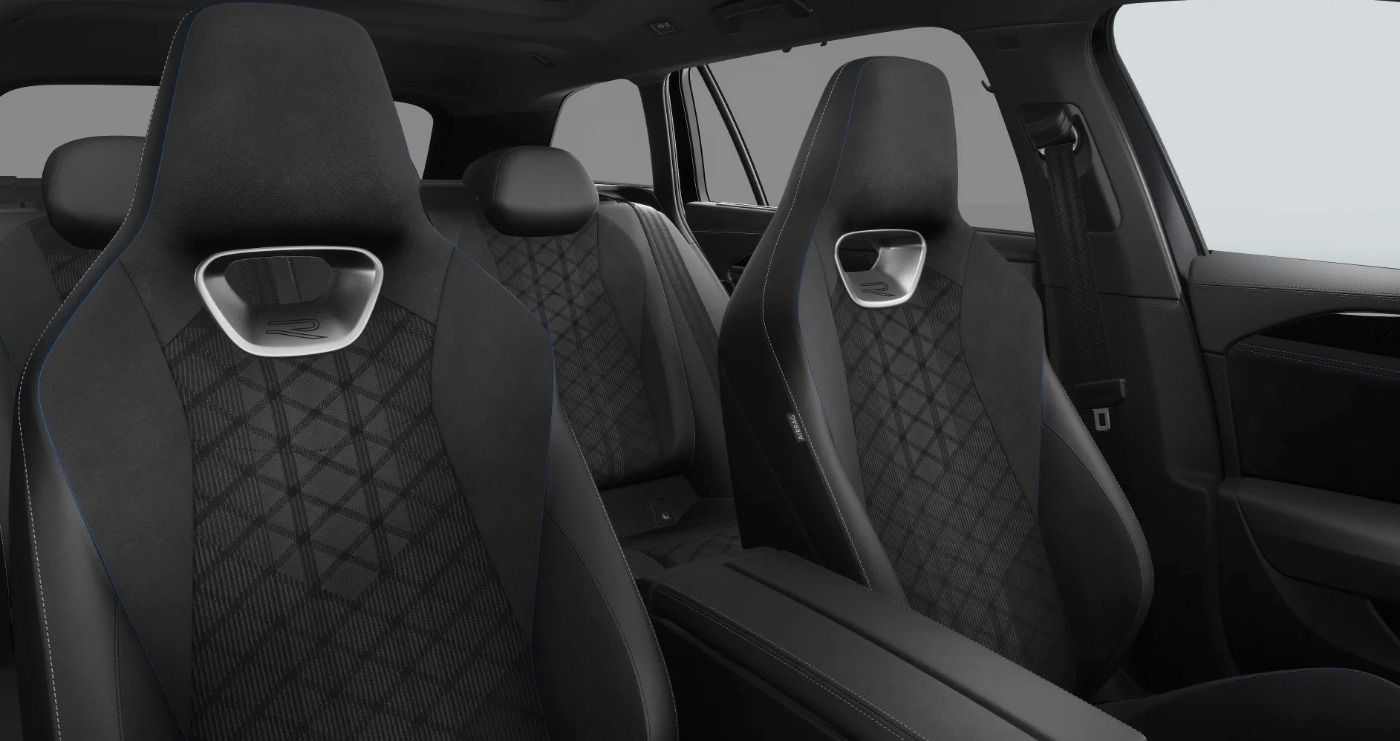 Fahrzeugabbildung Volkswagen Passat R-Line TDI 4M DSG AHK Nav Pano BlackStyle