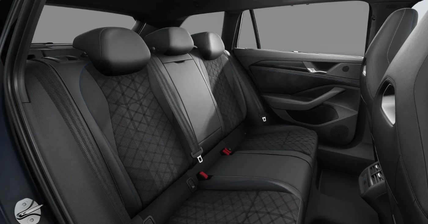 Fahrzeugabbildung Volkswagen Passat R-Line TDI 4M DSG AHK Nav Pano BlackStyle