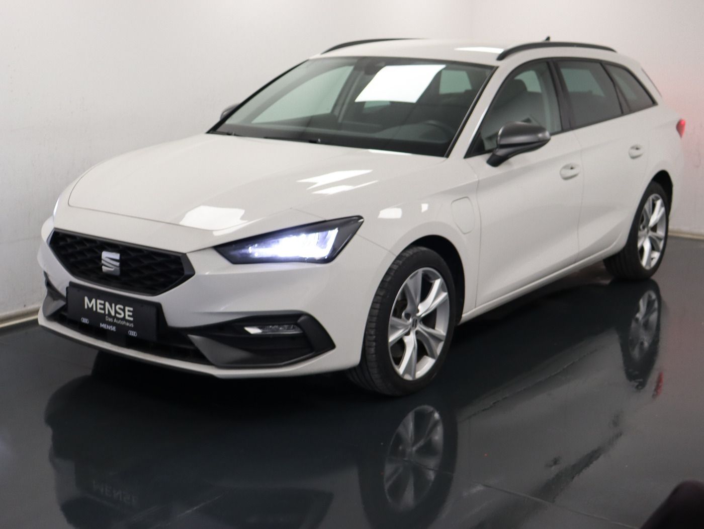 Fahrzeugabbildung SEAT Leon Sportstourer FR 1.4 TSI e-Hybrid DSG |AHK|L