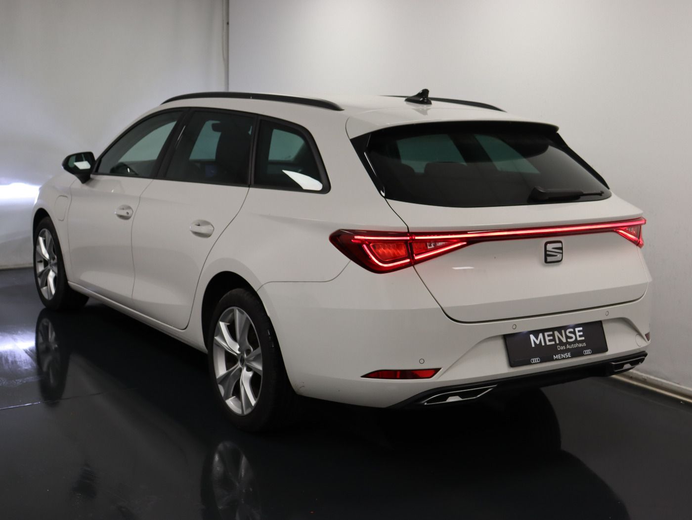 Fahrzeugabbildung SEAT Leon Sportstourer FR 1.4 TSI e-Hybrid DSG |AHK|L