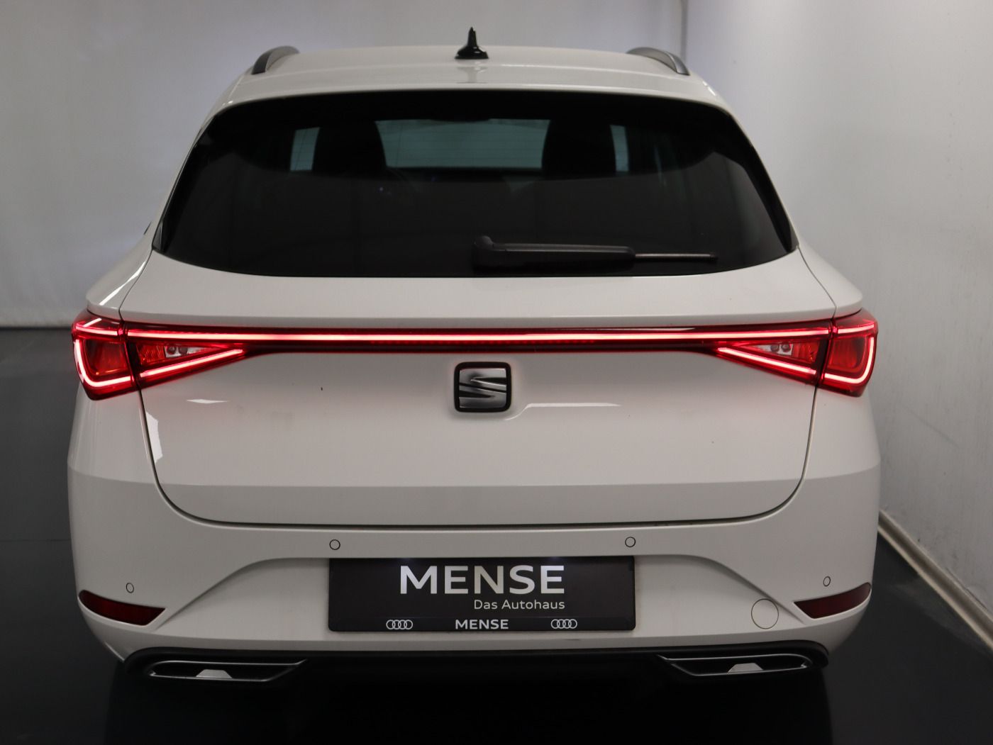 Fahrzeugabbildung SEAT Leon Sportstourer FR 1.4 TSI e-Hybrid DSG |AHK|L