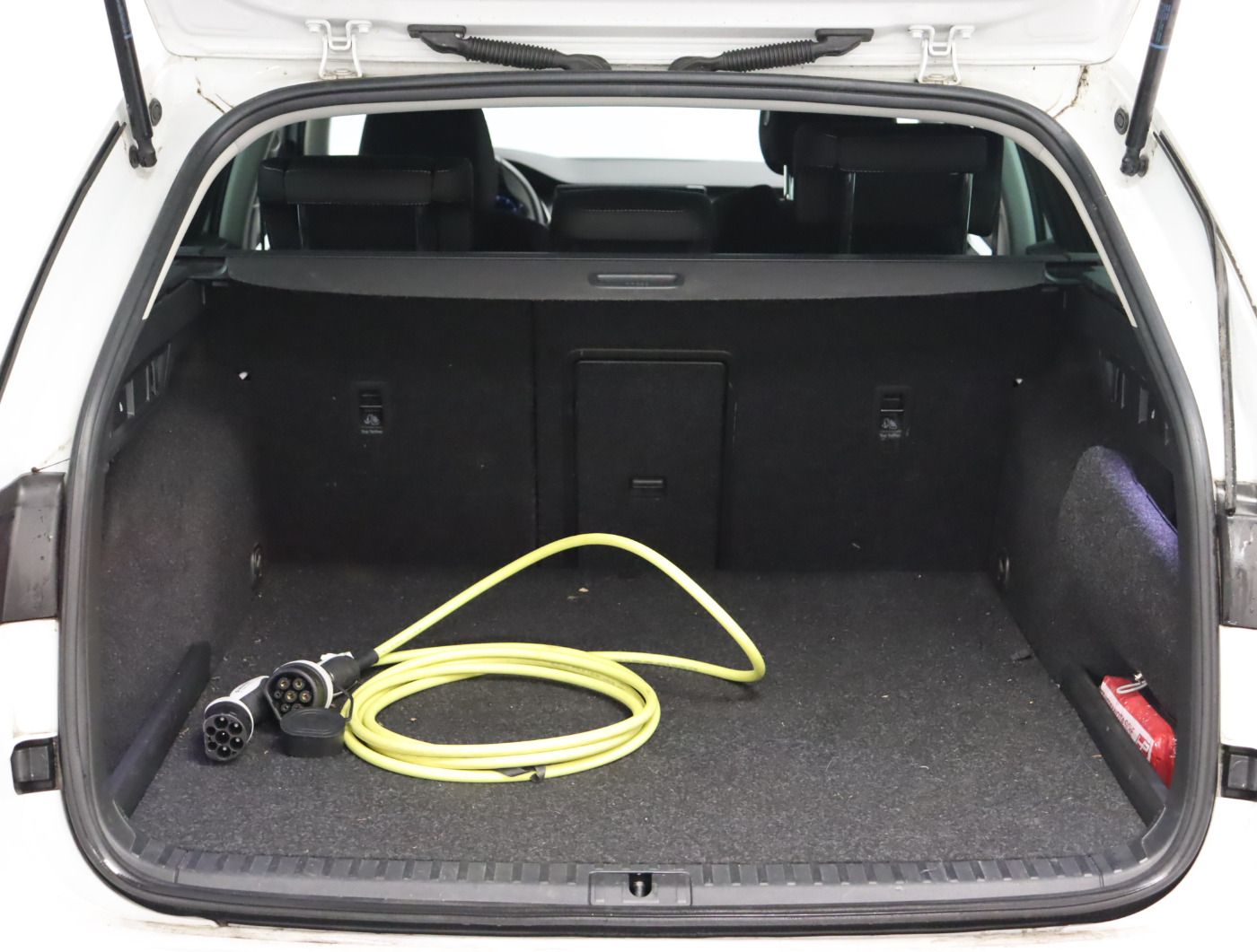Fahrzeugabbildung SKODA Octavia Combi 1.4 TSI iV DSG Style |4xSHZ|FLA|LM