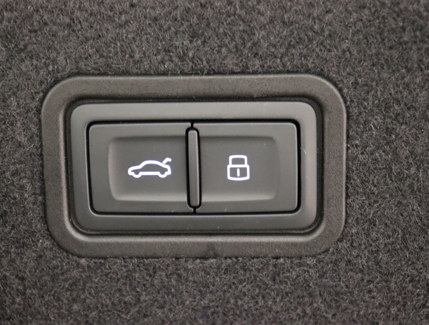 Fahrzeugabbildung Audi A8 50 TDI quattro |Matrix|Luft|Pano|ACC|STH|HUD