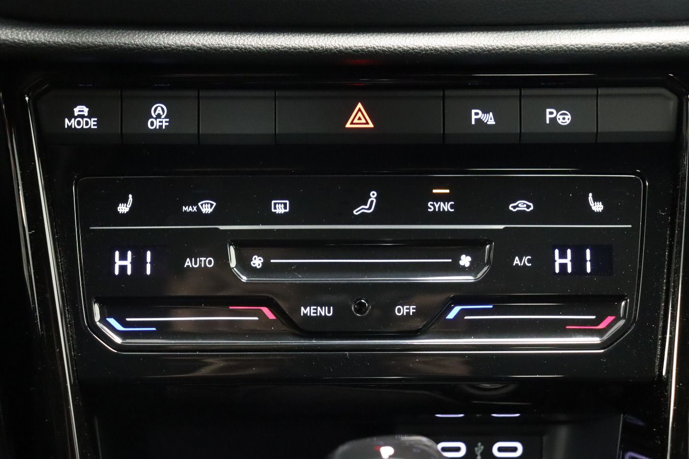 Fahrzeugabbildung Volkswagen T-Roc 2.0 TDI DSG R-Line |ACC|VirtualCP|FLA|LED