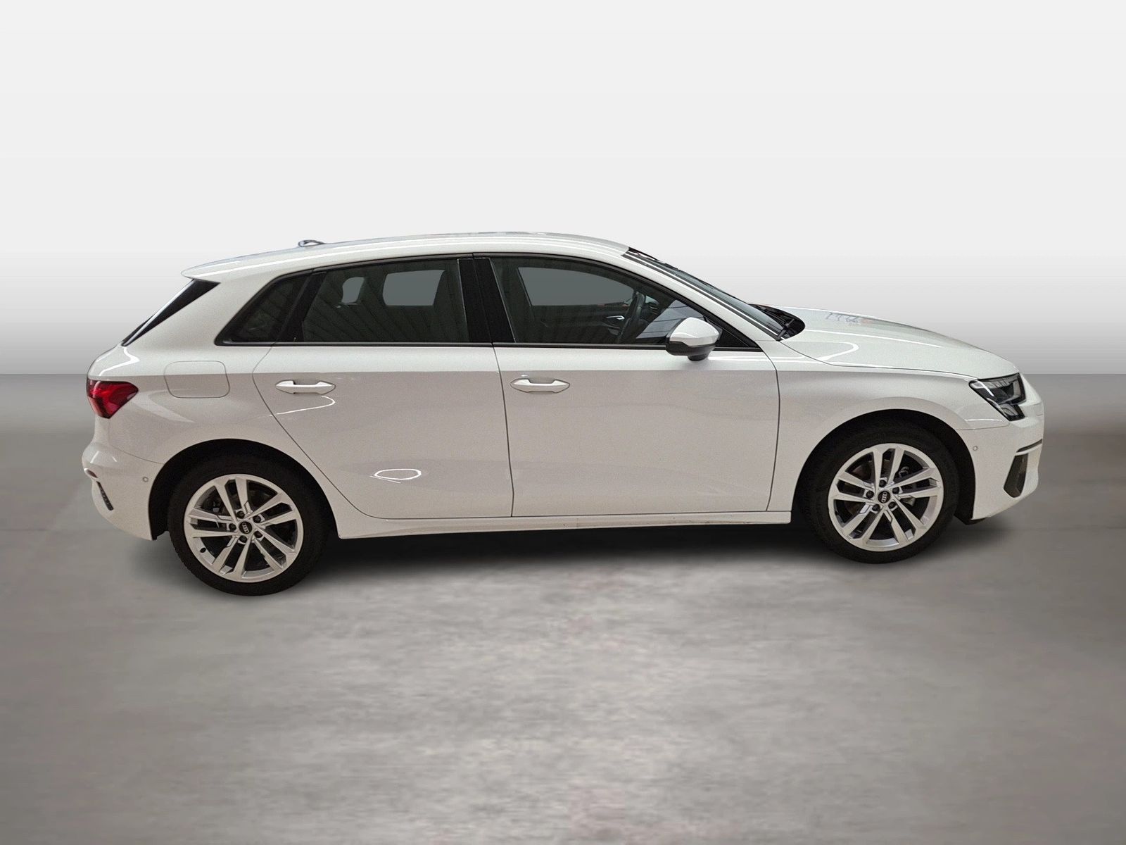 Fahrzeugabbildung Audi A3 Sportback 35 TDI S tronic LED Navi - mit KI generiert/bearbeitet