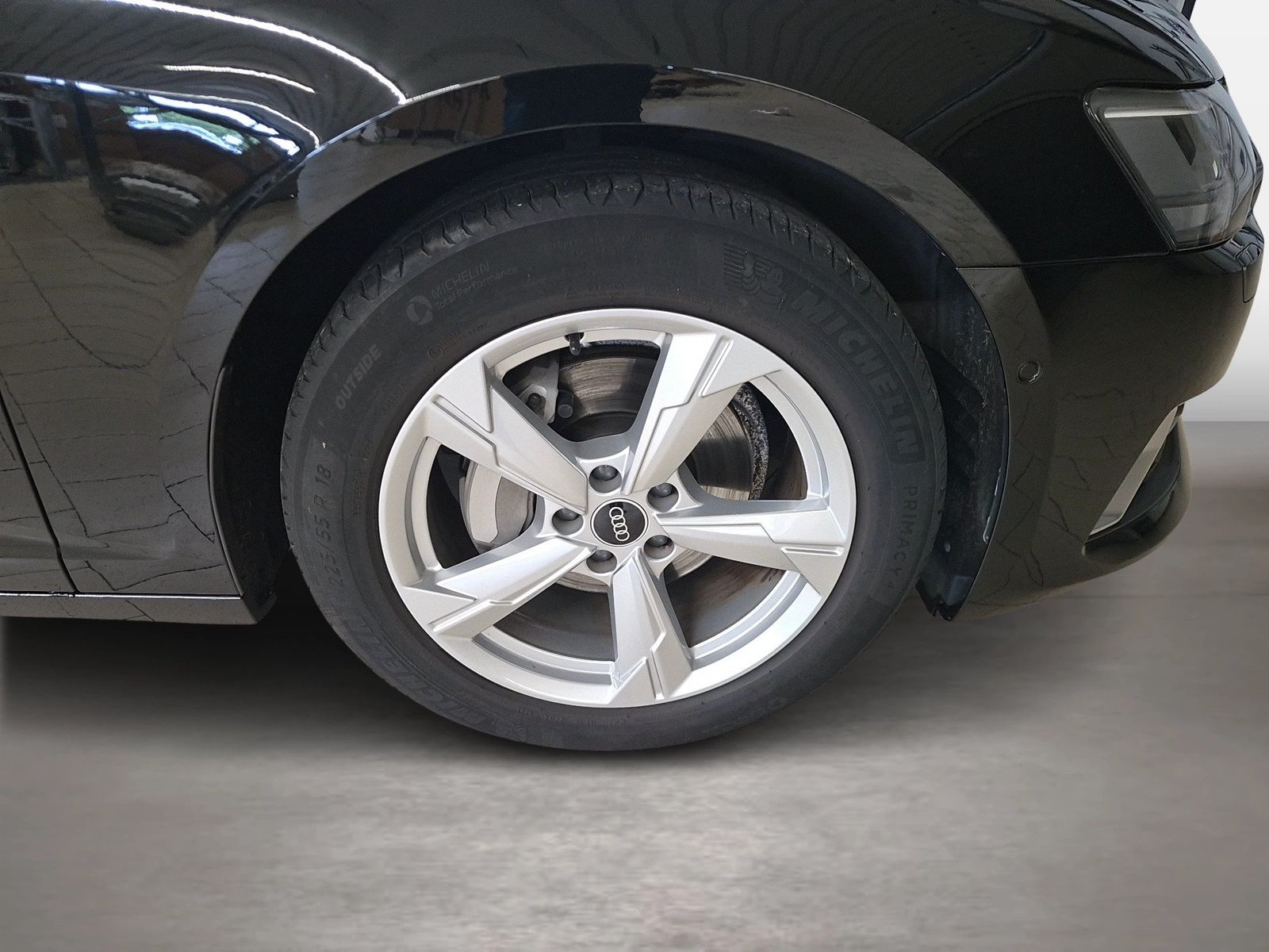 Fahrzeugabbildung Audi A6 Avant sport 35 TDI 120(163) S tronic Pano LM - mit KI generiert/bearbeitet