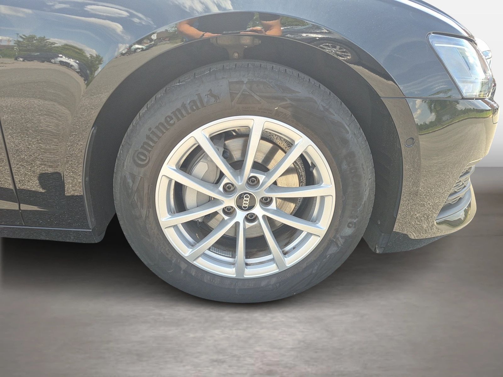 Fahrzeugabbildung Audi A6 Avant 35 TDI 120(163) S tronic AHK Pano ACC - mit KI generiert/bearbeitet