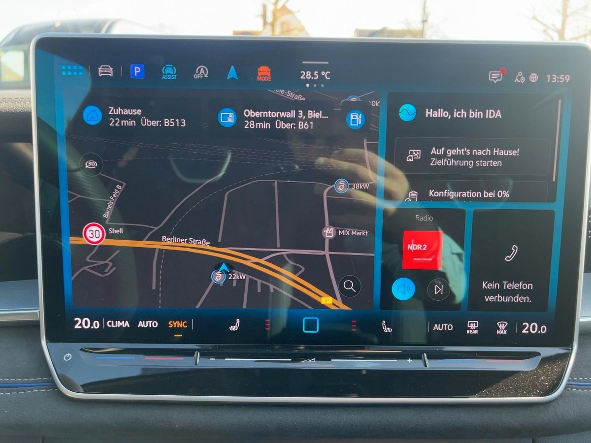 Fahrzeugabbildung Volkswagen Tayron TDI 4M R-Line AHK Standhzg Pano Navi 360°