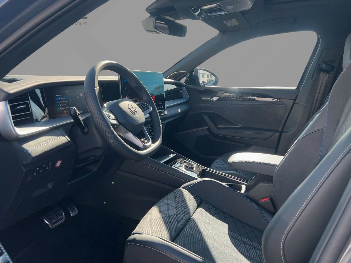 Fahrzeugabbildung Volkswagen Tayron TDI 4M R-Line AHK Standhzg Pano Navi 360°