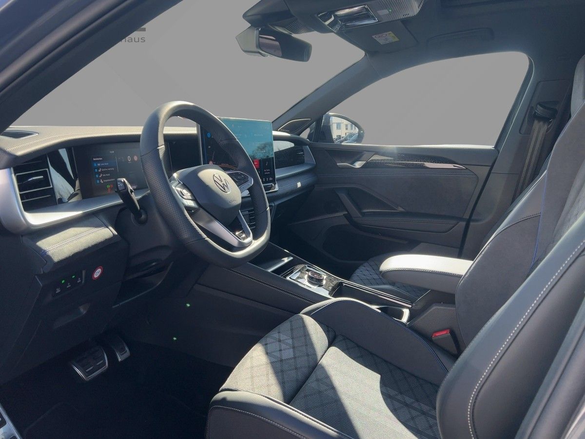 Fahrzeugabbildung Volkswagen Tayron TDI 4M R-Line AHK Standhzg Pano Navi 360°