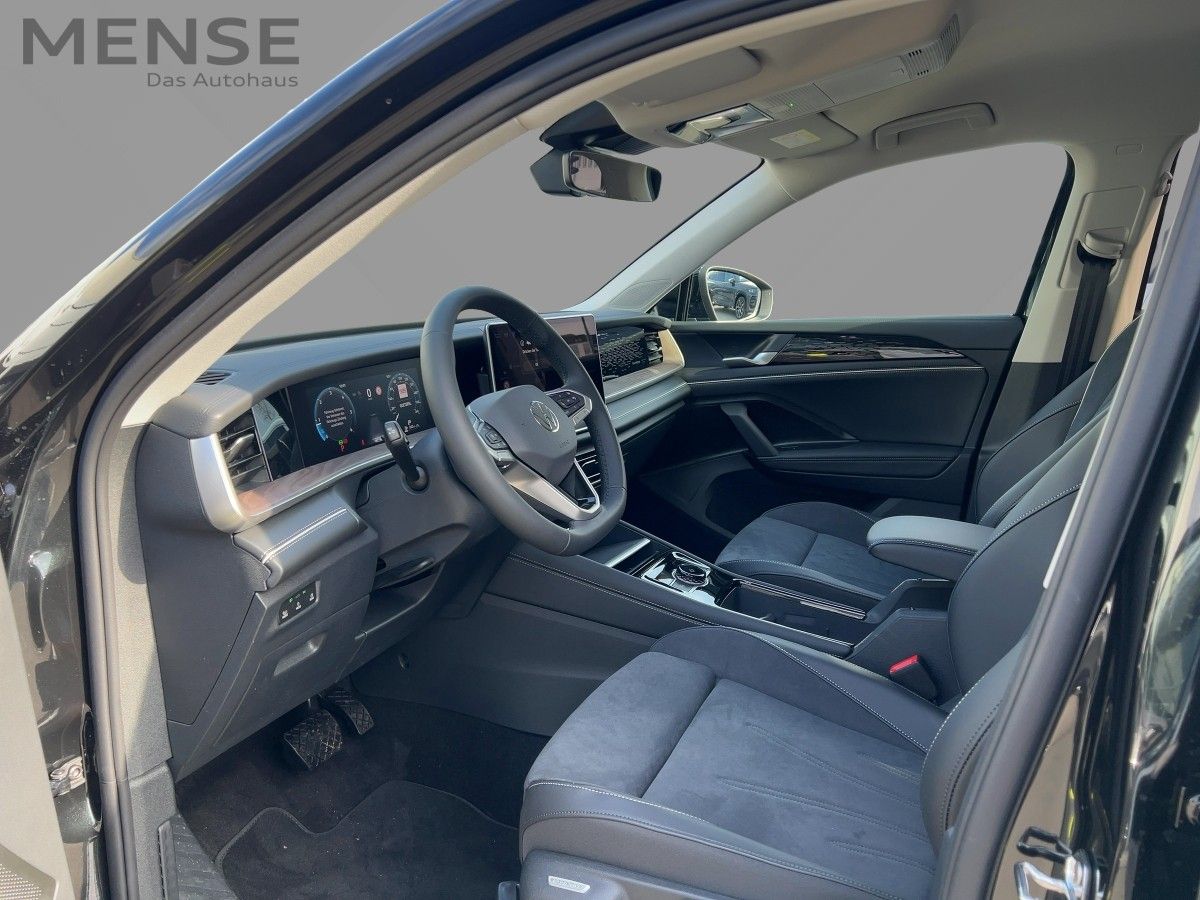 Fahrzeugabbildung Volkswagen Tayron TDI DSG Elegance AHK Navi 360° HD-Matrix