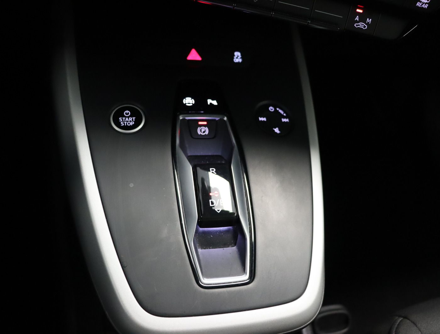 Fahrzeugabbildung Audi Q4 e-tron 40 S line |STH|SpurH|LM|Sport|KlimaA