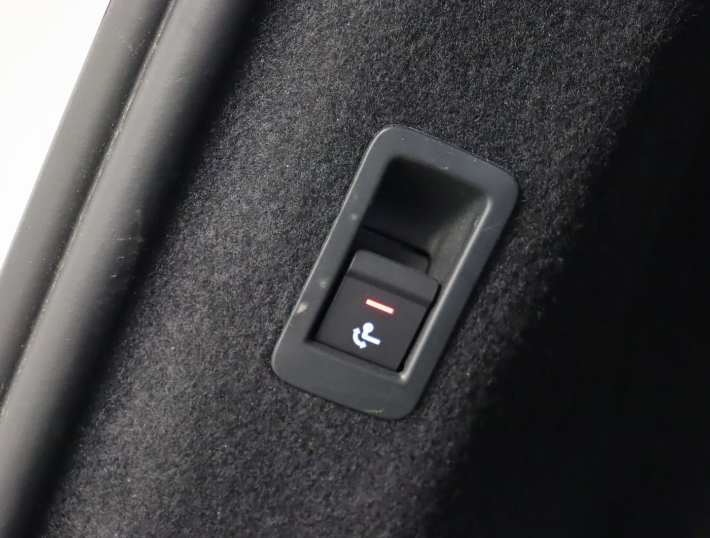 Fahrzeugabbildung Audi Q4 e-tron 40 S line |STH|SpurH|LM|Sport|KlimaA