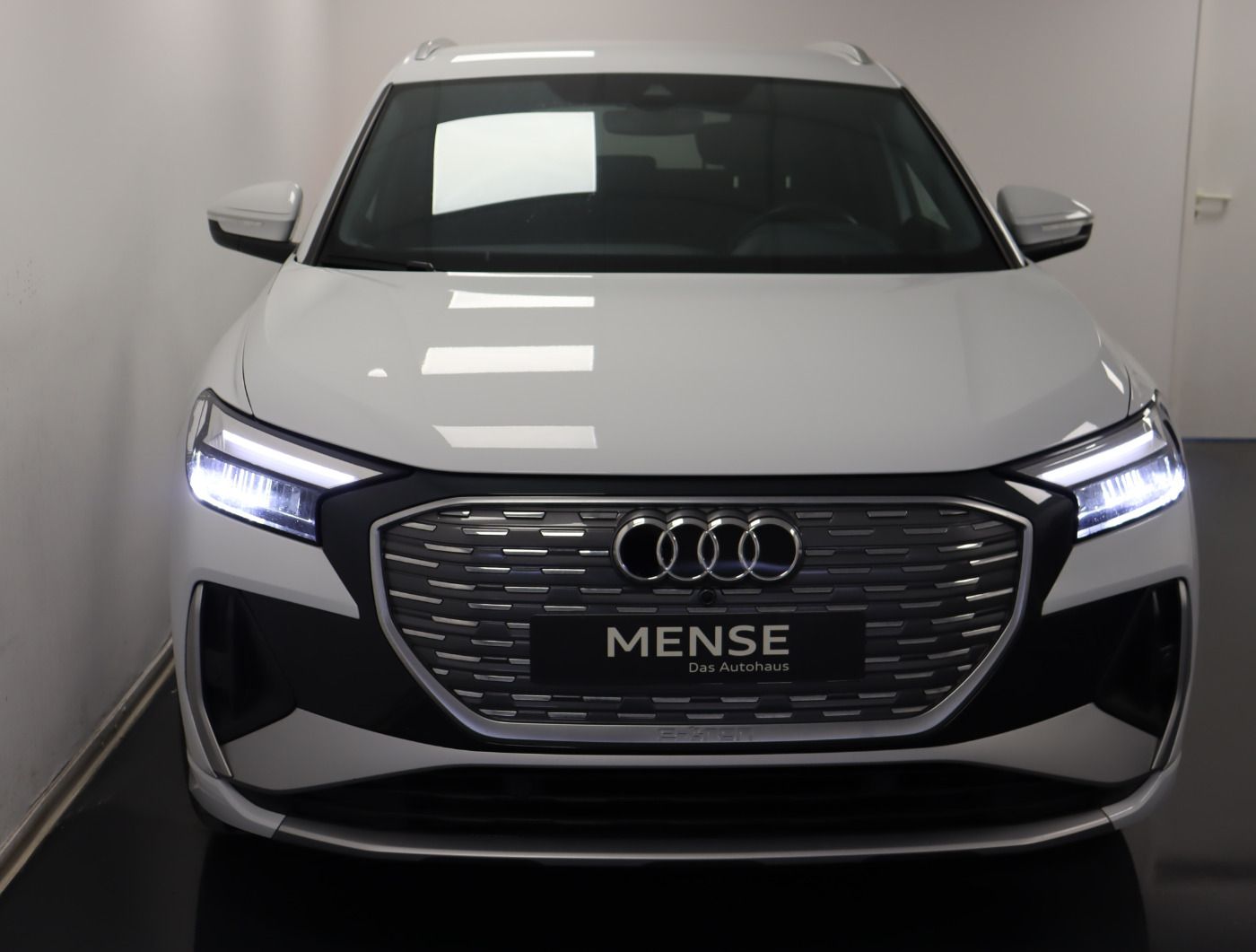 Fahrzeugabbildung Audi Q4 e-tron 40 S line |STH|SpurH|LM|Sport|KlimaA