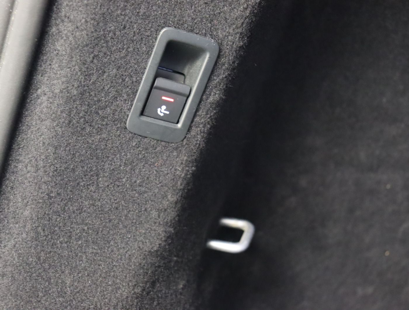 Fahrzeug autohaus mense Fahrzeugabbildung Audi Q4 Sportback e-tron 50 quattro S line |FLA|STH