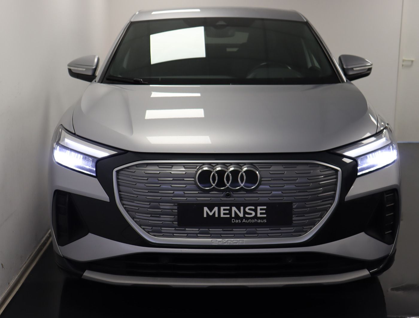 Fahrzeug autohaus mense Fahrzeugabbildung Audi Q4 Sportback e-tron 50 quattro S line |FLA|STH