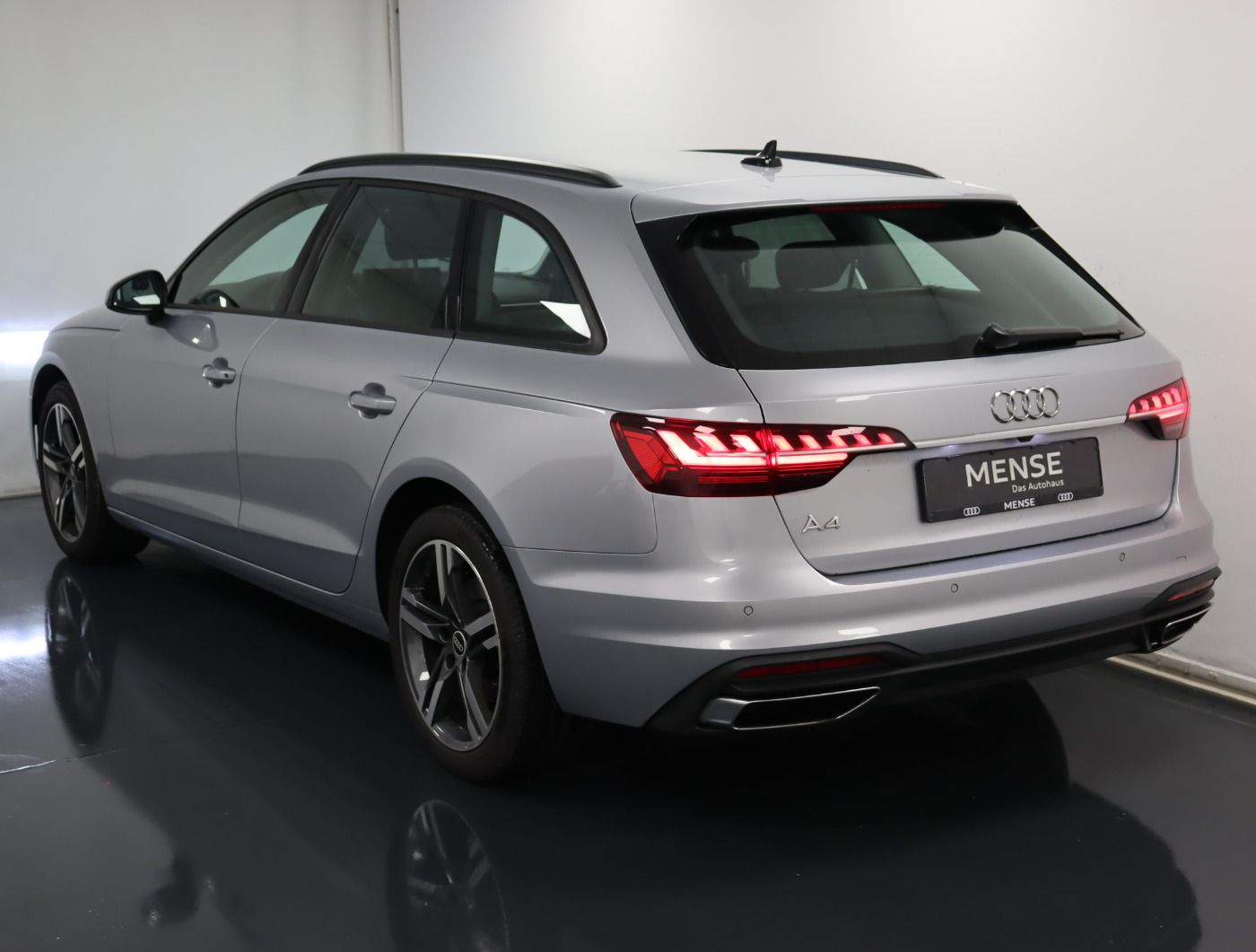 Fahrzeugabbildung Audi A4 Avant 40 TDI S tronic |Matrix|CarPlay|LM|SHZG