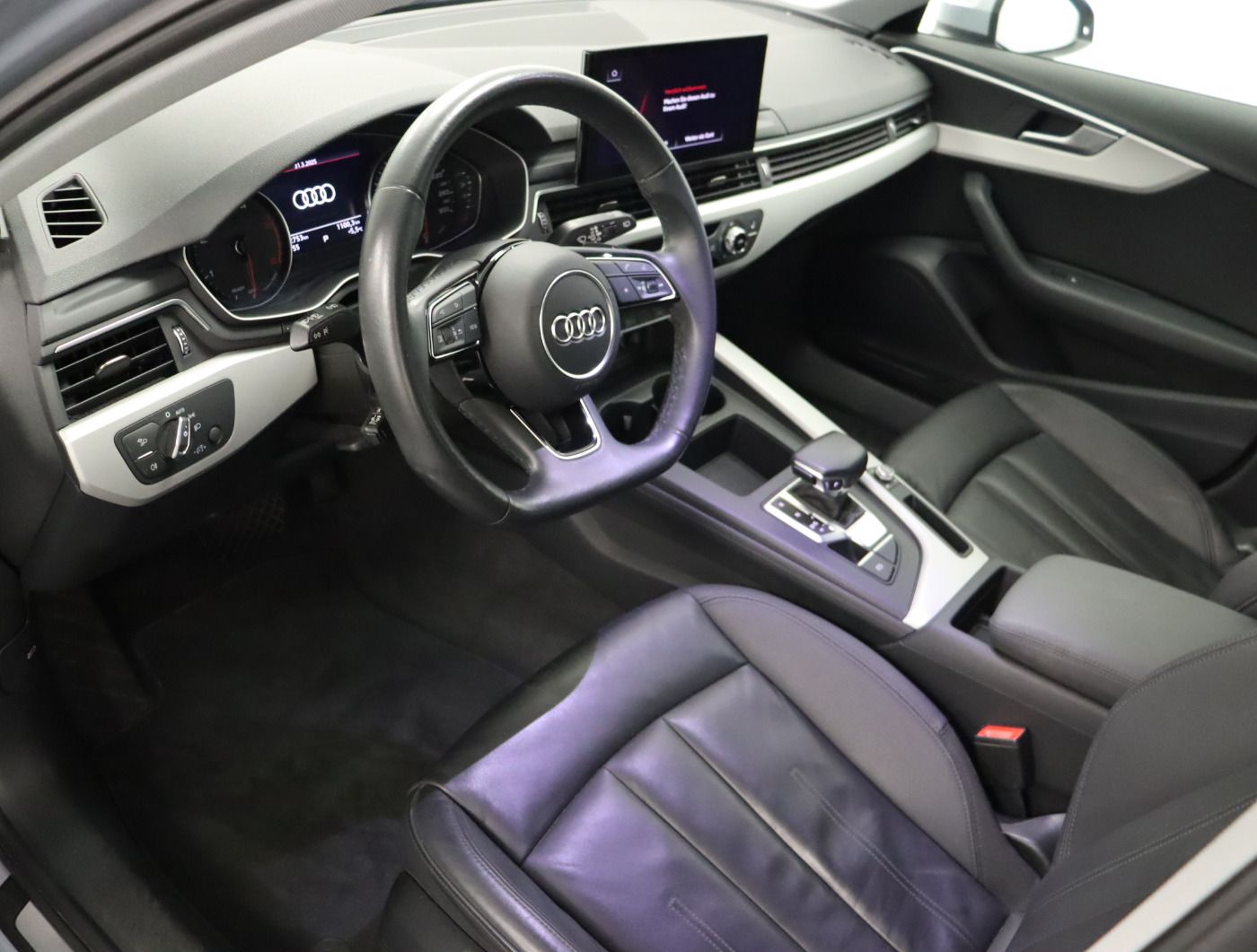 Fahrzeugabbildung Audi A4 Avant 40 TDI S tronic |Matrix|CarPlay|LM|SHZG