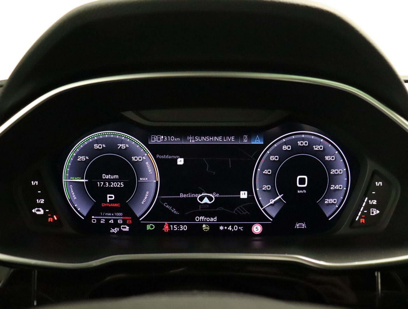 Fahrzeugabbildung Audi Q3 45 TFSI e S tronic |Matrix|Pano|CarPlay|SpurH