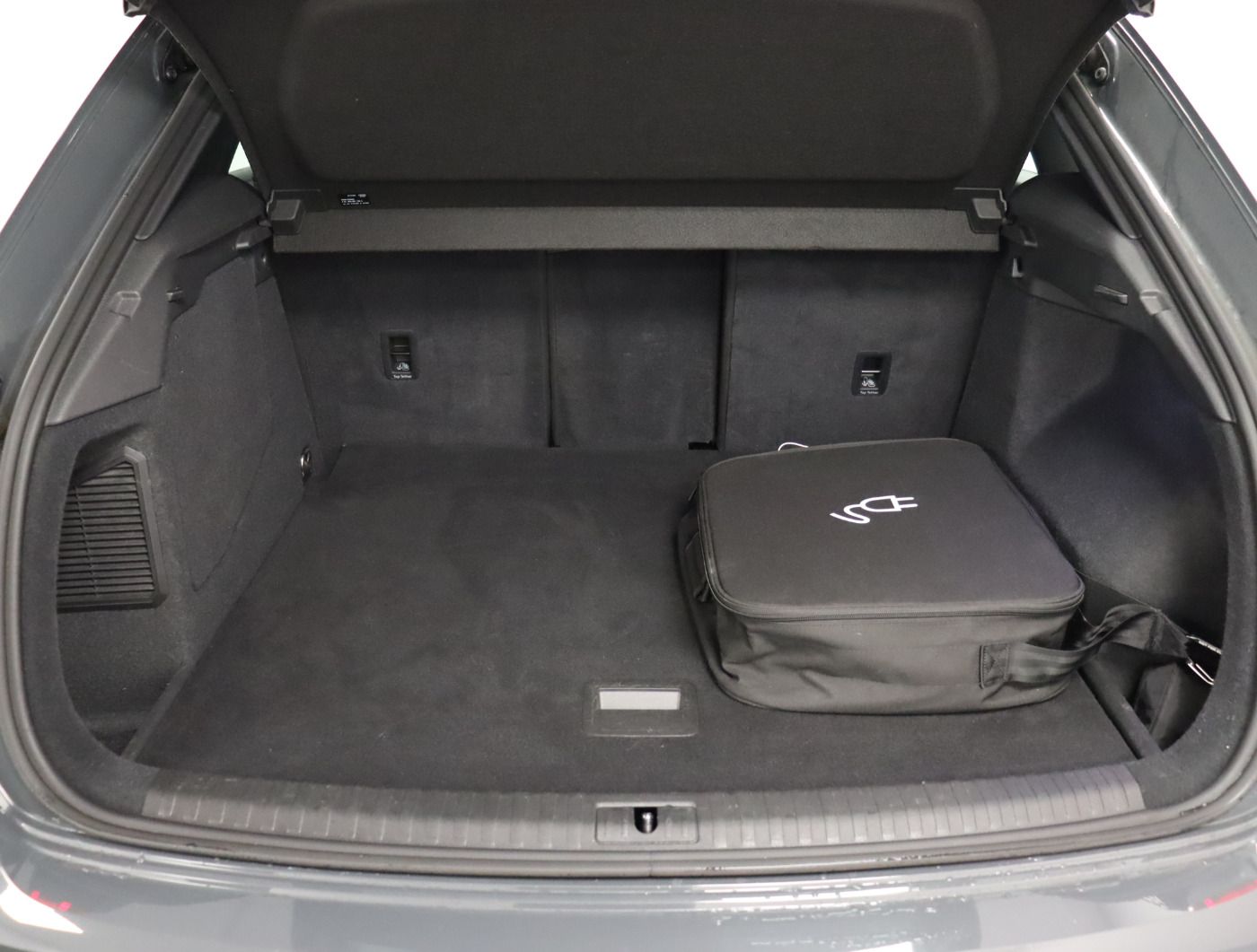 Fahrzeugabbildung Audi Q3 45 TFSI e S tronic |Matrix|Pano|CarPlay|SpurH