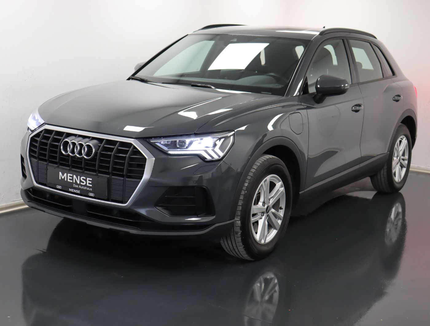 Fahrzeugabbildung Audi Q3 45 TFSI e S tronic |Matrix|Pano|CarPlay|SpurH