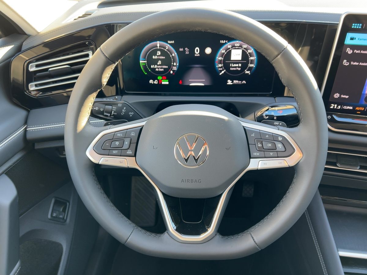 Fahrzeugabbildung Volkswagen Tiguan Elegance eHybrid AHK Navi HD-Matrix 360°