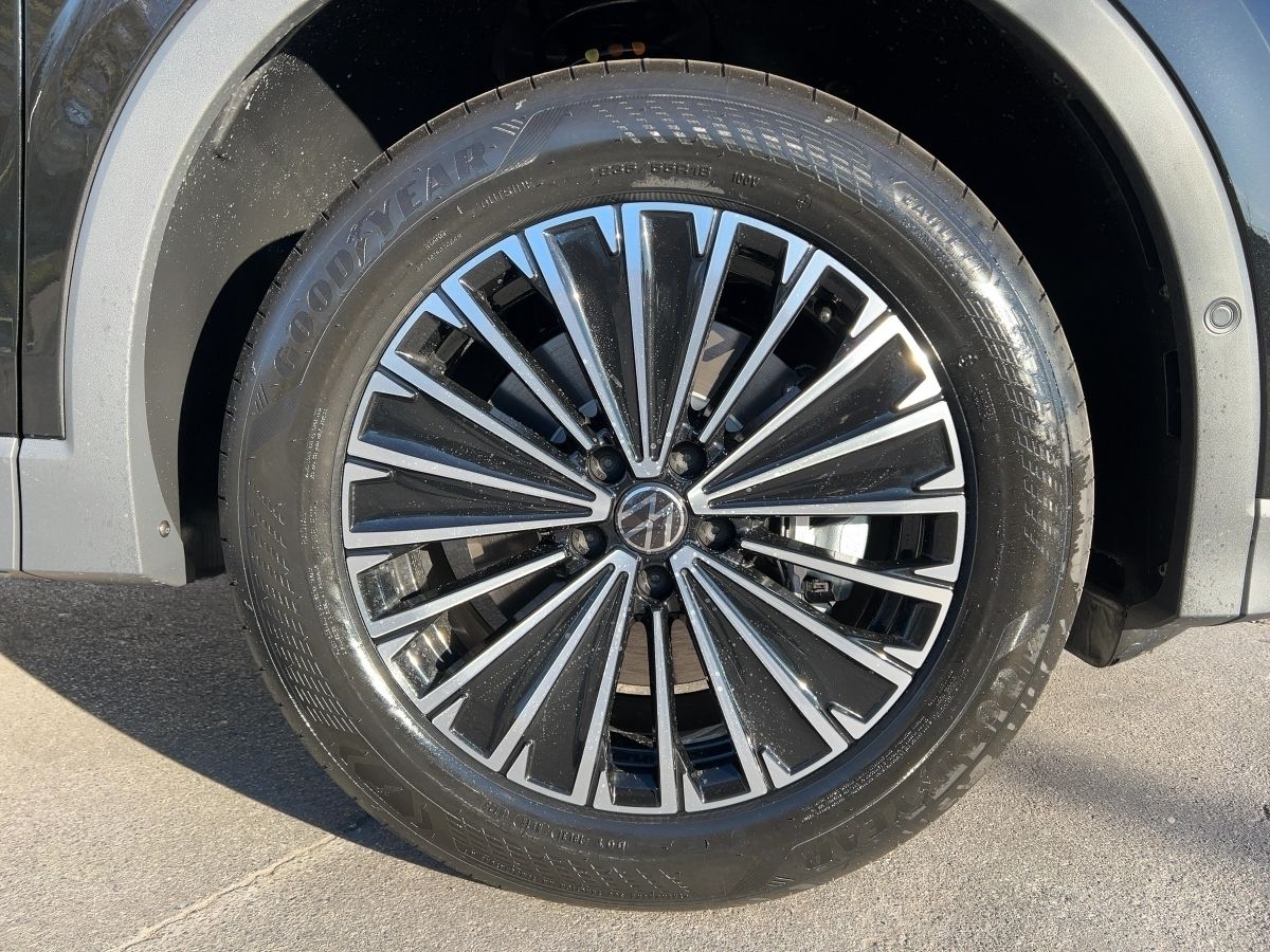 Fahrzeugabbildung Volkswagen Tiguan Elegance eHybrid AHK Navi HD-Matrix 360°