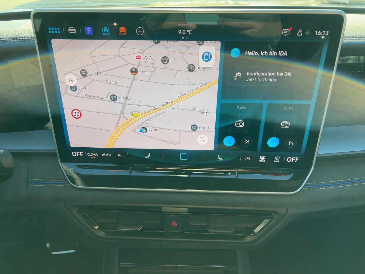 Fahrzeugabbildung Volkswagen Tayron TDI DSG R-Line AHK Pano BlackStyle Pano