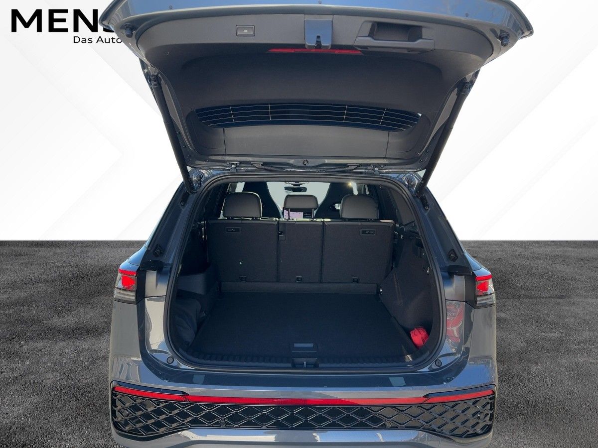 Fahrzeugabbildung Volkswagen Tayron TDI DSG R-Line AHK Pano BlackStyle Pano