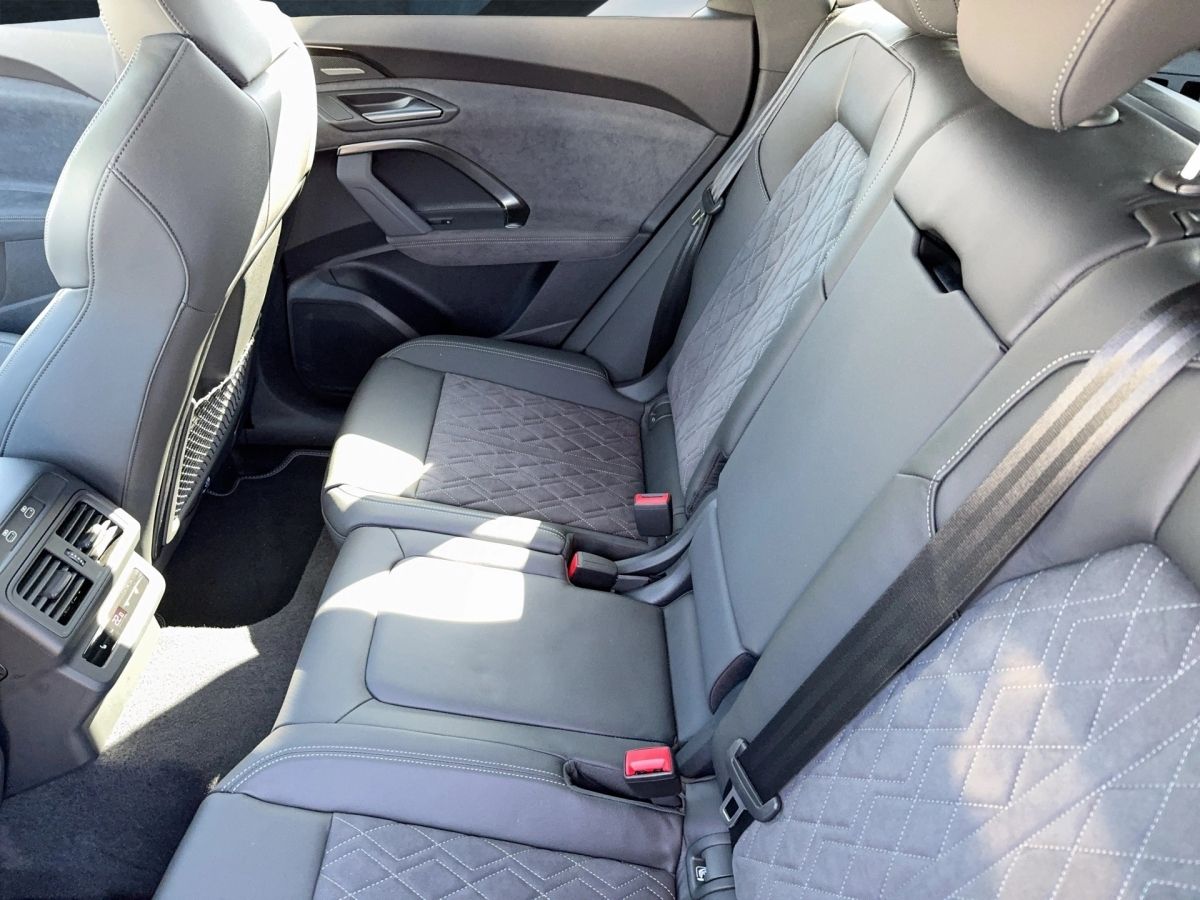 Fahrzeugabbildung Audi Q5 SUV 40TDI quattro S tronic |AHK|Pano|LED
