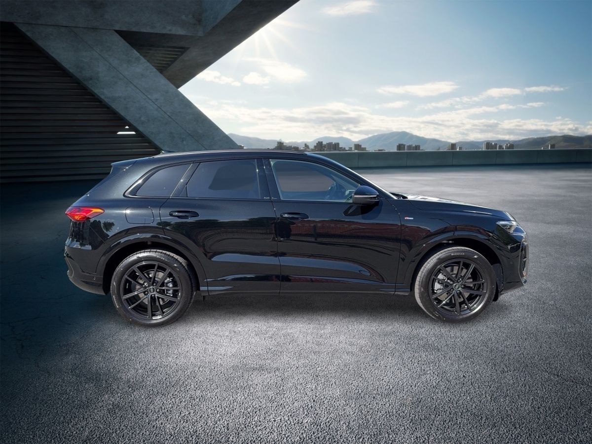 Fahrzeugabbildung Audi Q5 SUV 40TDI quattro S tronic |AHK|Pano|LED