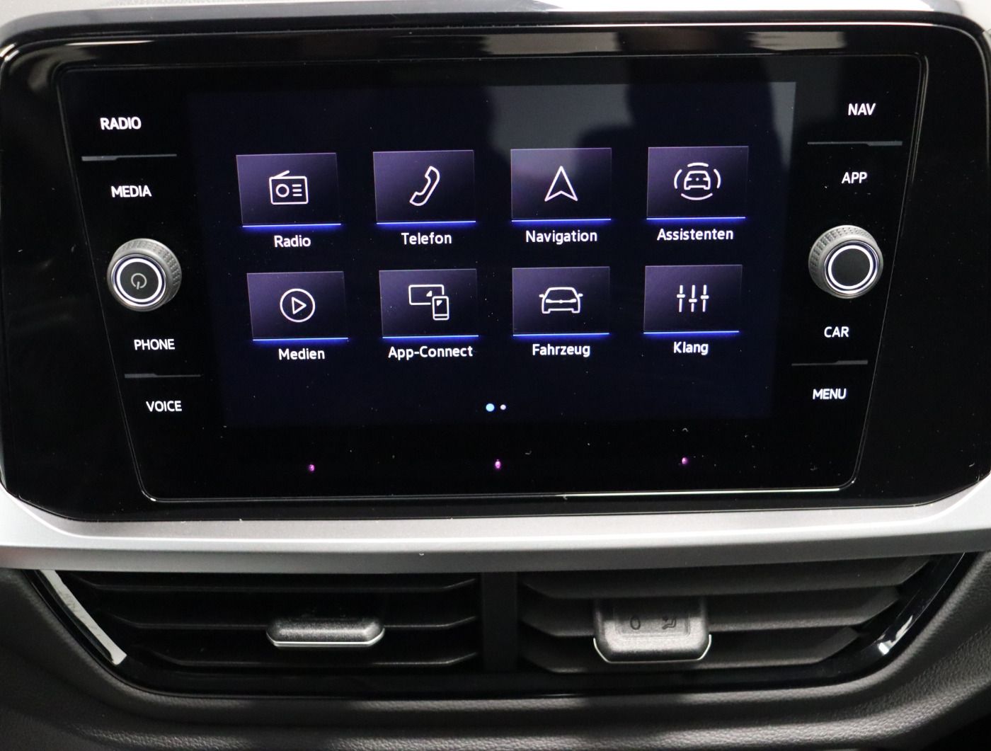 Fahrzeugabbildung Volkswagen T-ROC |VirtualCP|CarPlay|LM|KlimaA|SHZG|LaneAss