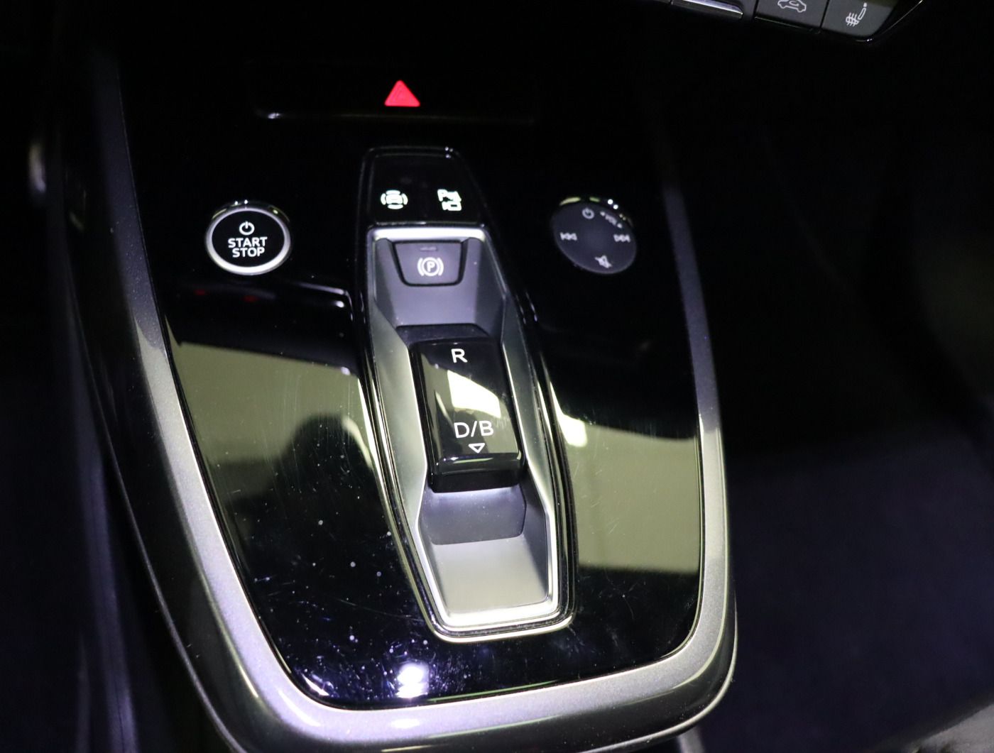 Fahrzeugabbildung Audi Q4 Sportback e-tron 50 quattro S line |Pano|LM