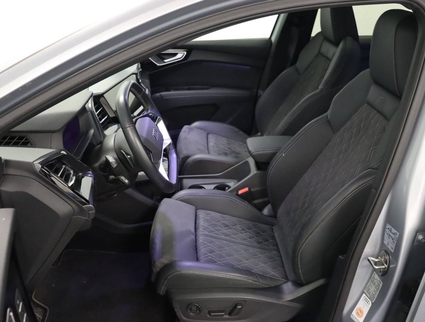 Fahrzeugabbildung Audi Q4 Sportback e-tron 50 quattro S line |Pano|LM