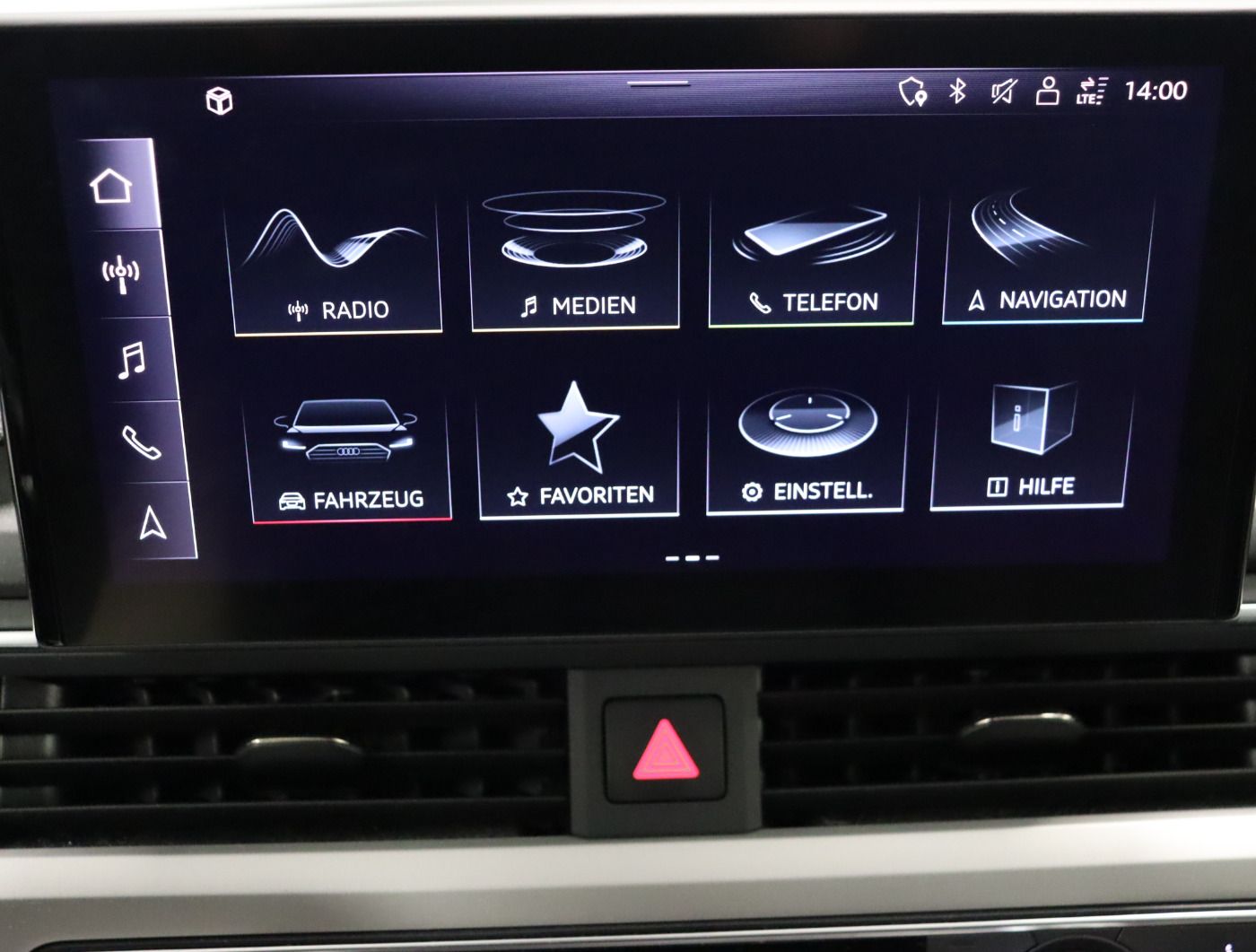 Fahrzeugabbildung Audi A4 Avant 30 TDI S tronic |FLA|AkustikGlas|SHZG