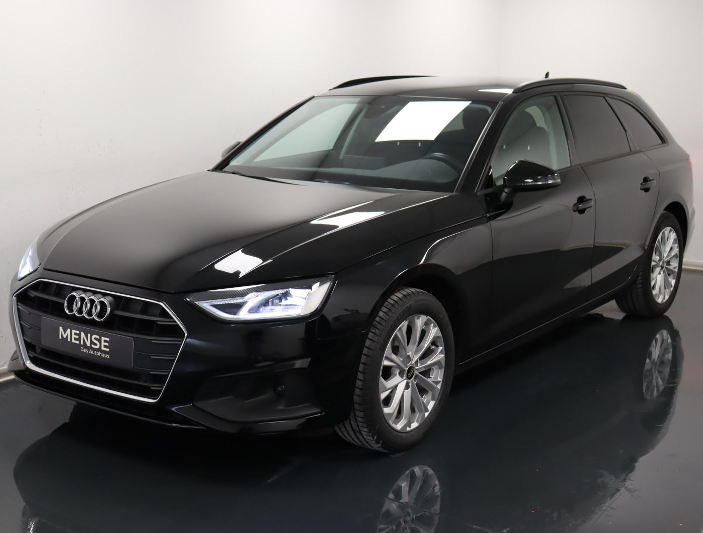 Fahrzeugabbildung Audi A4 Avant 30 TDI S tronic |FLA|AkustikGlas|SHZG