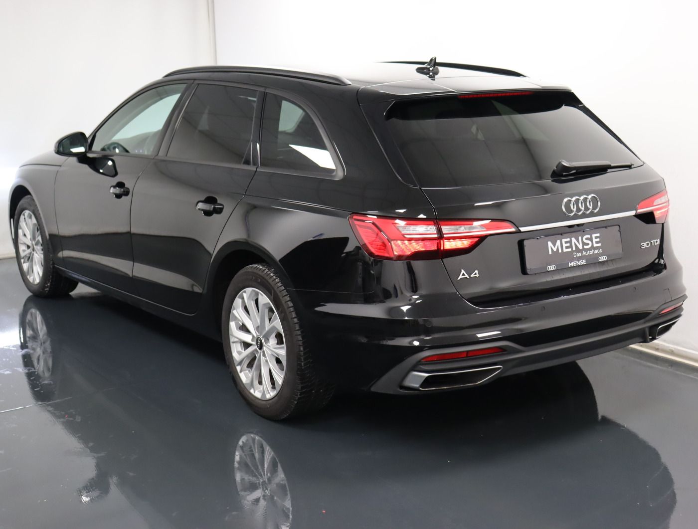 Fahrzeugabbildung Audi A4 Avant 30 TDI S tronic |FLA|AkustikGlas|SHZG