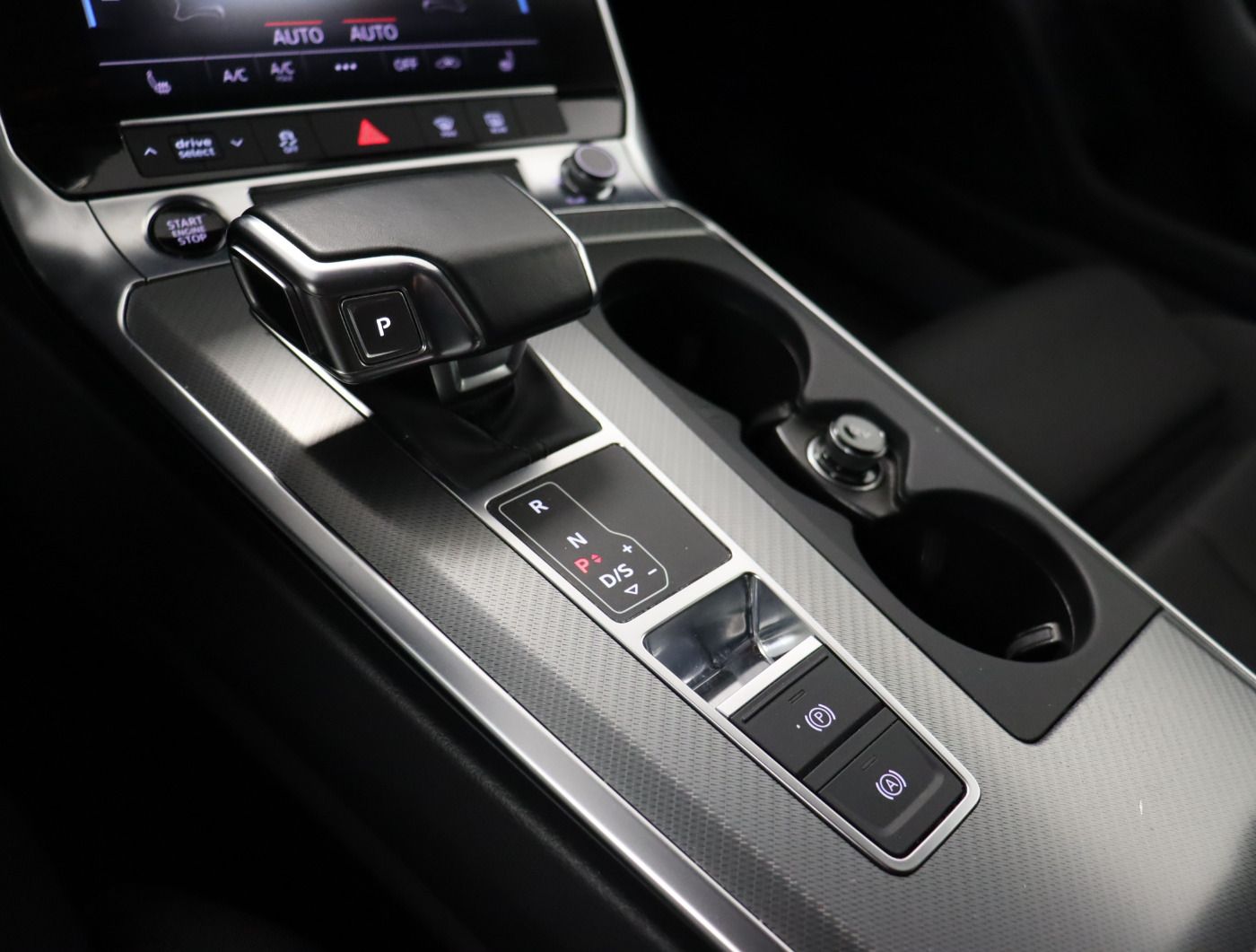 Fahrzeugabbildung Audi A6 Avant 40 TDI quattro S tronic Sport |AHK|ACC