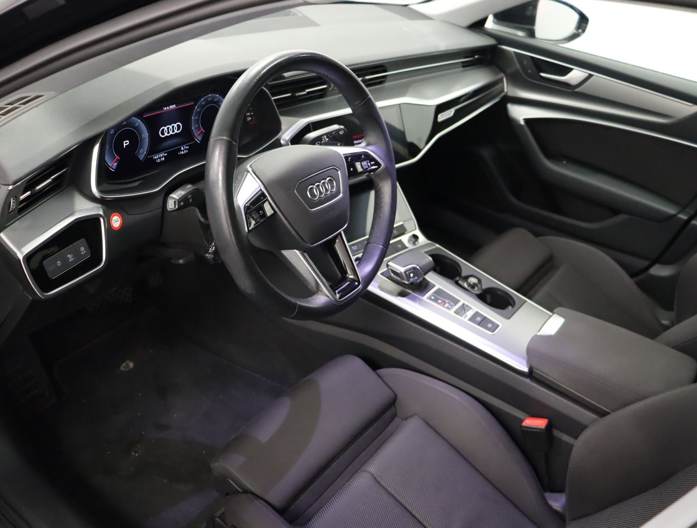 Fahrzeugabbildung Audi A6 Avant 40 TDI quattro S tronic Sport |AHK|ACC