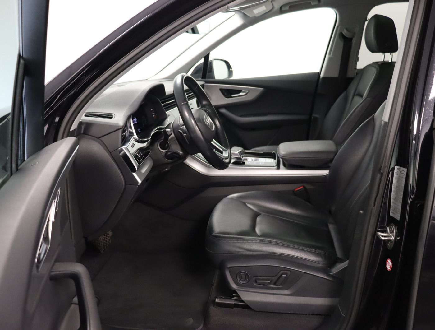 Fahrzeugabbildung Audi Q7 45 TDI quattro tiptronic S line |Matrix|Luft