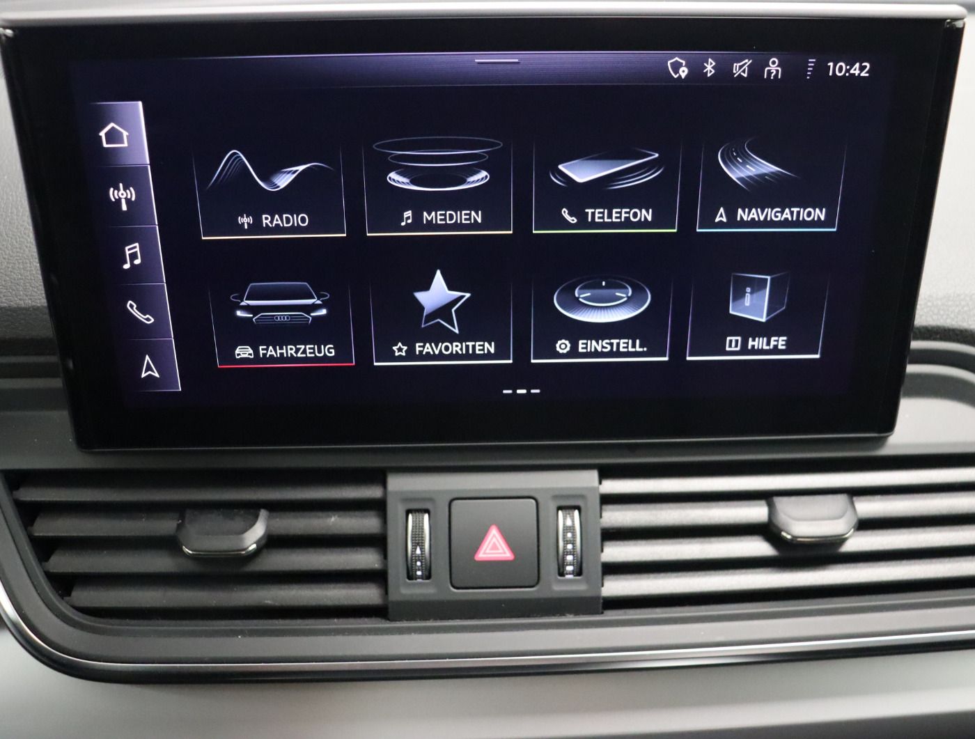Fahrzeugabbildung Audi Q5 50 TFSI e quattro S tronic S line |FLA|STH|LM
