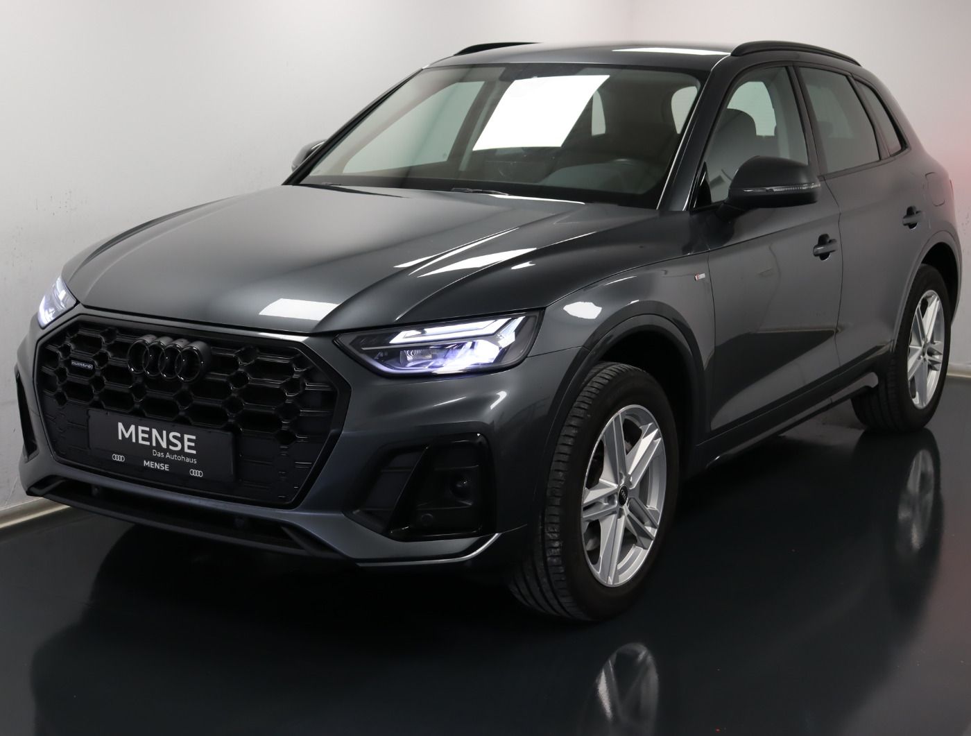 Fahrzeugabbildung Audi Q5 50 TFSI e quattro S tronic S line |FLA|STH|LM