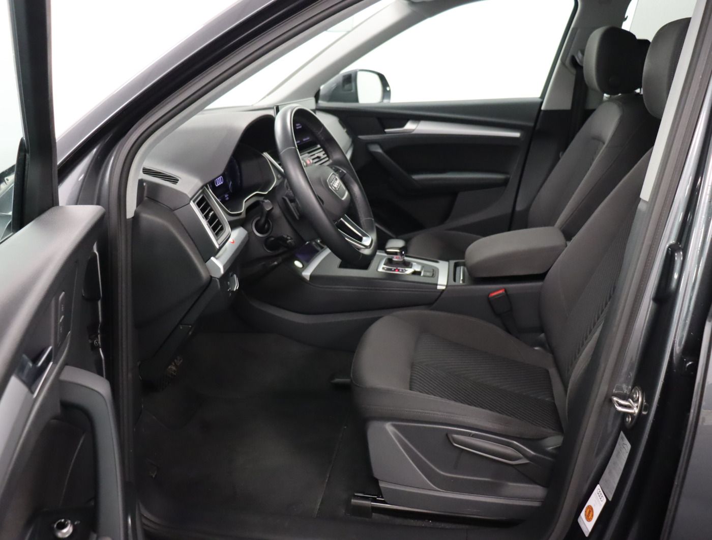 Fahrzeugabbildung Audi Q5 50 TFSI e quattro S tronic S line |FLA|STH|LM